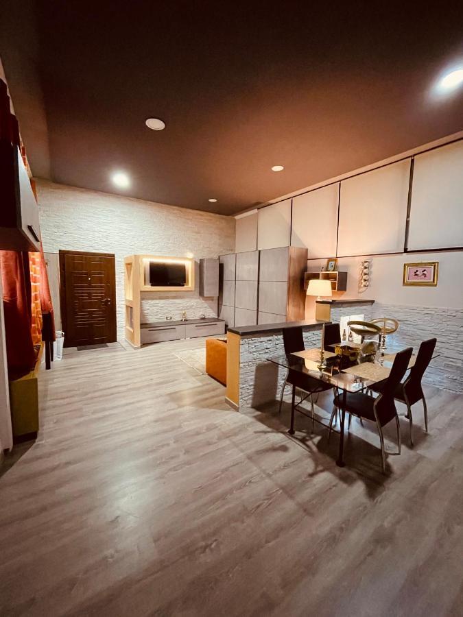 カステル・マッジョーレGolden Houseアパートメント エクステリア 写真
